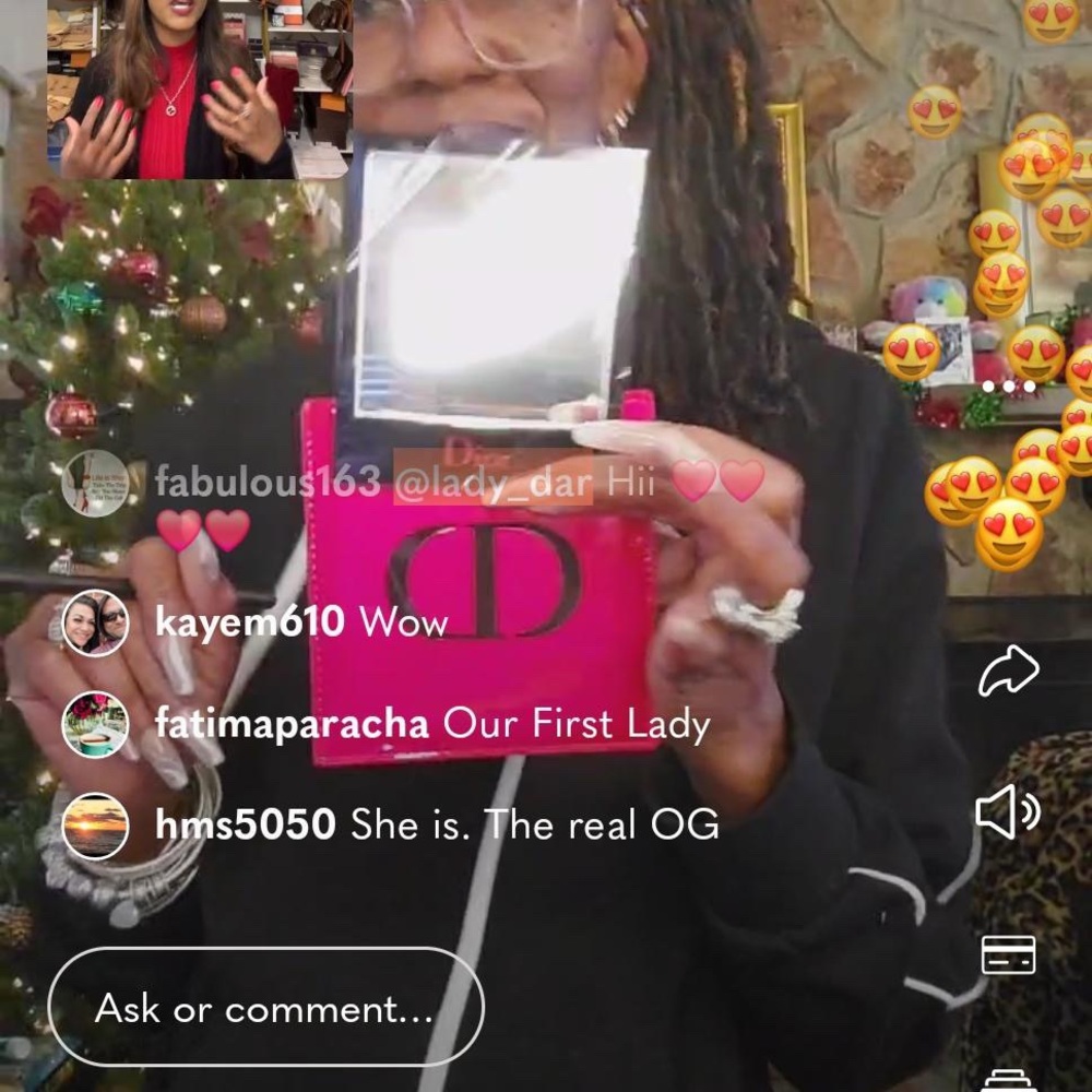 Lucky Is Live 🎁like this listing to get notified when I go live ❤️🩷 - Picture 11 of 16